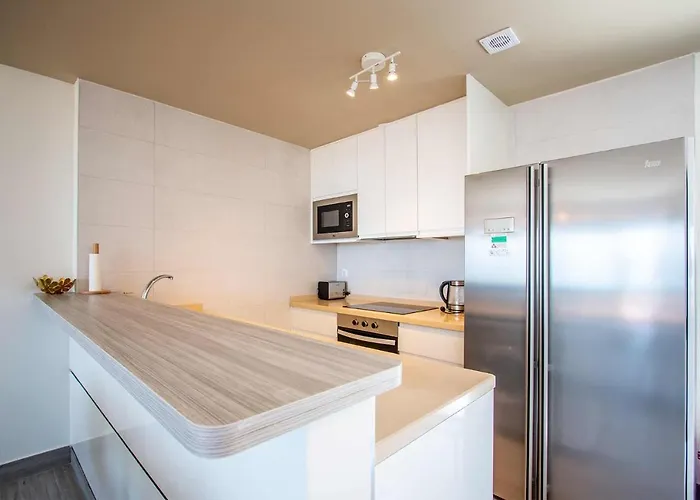 Casa de Férias Capistrano Garden, Piscina Privada Y Vistas Al Mar Nerja