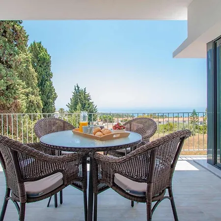 Capistrano Garden, Piscina Privada Y Vistas Al Mar 펜션 네르하