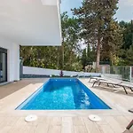 Capistrano Garden, Piscina Privada Y Vistas Al Mar Holiday home *